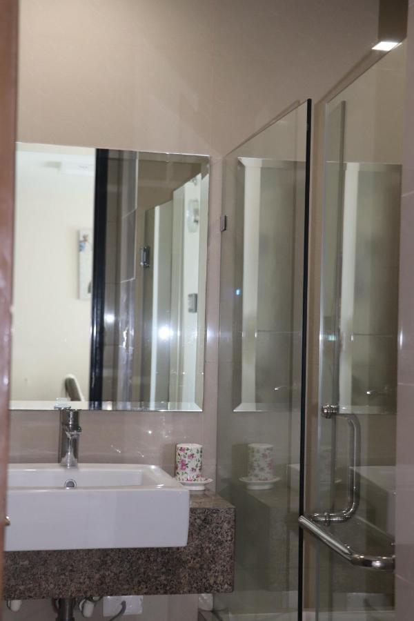 Condo-Mactan Newtown Lapu-Lapu City Exterior photo
