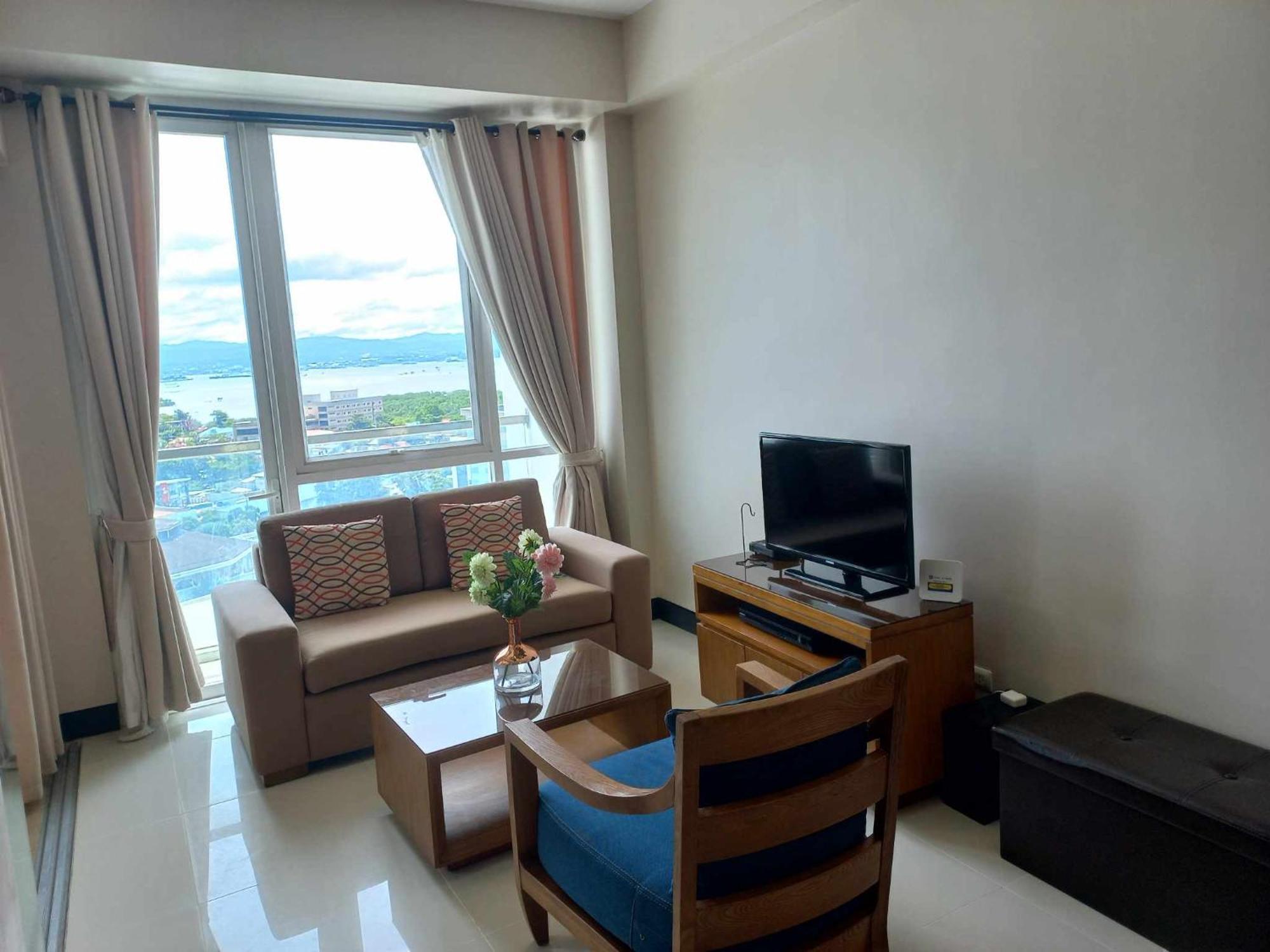 Condo-Mactan Newtown Lapu-Lapu City Exterior photo